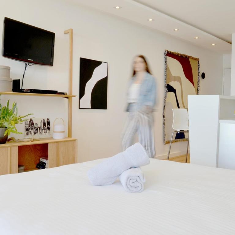 NOUVELLE VAGUE Modern Ocean View STUDIO w balcony - Swimming Pool - Apartment - 2