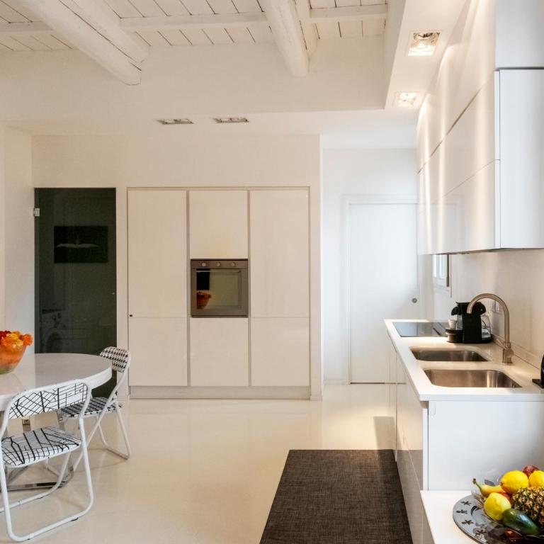 Charming Flat in centro a Ferrara con posto auto - Casa con 2 Camere da Letto - 14