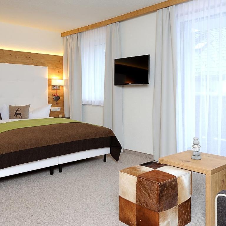 Post Hotel Paznaun - Superior Doppelzimmer mit Balkon - 1