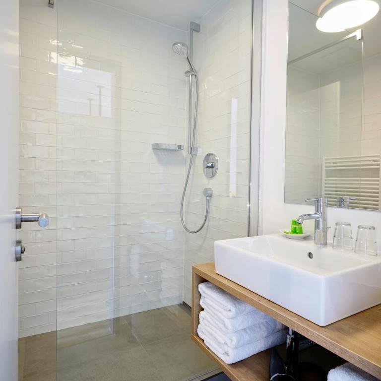 Gasthof Neuwirt Unterföhring - Dreibettzimmer - 8