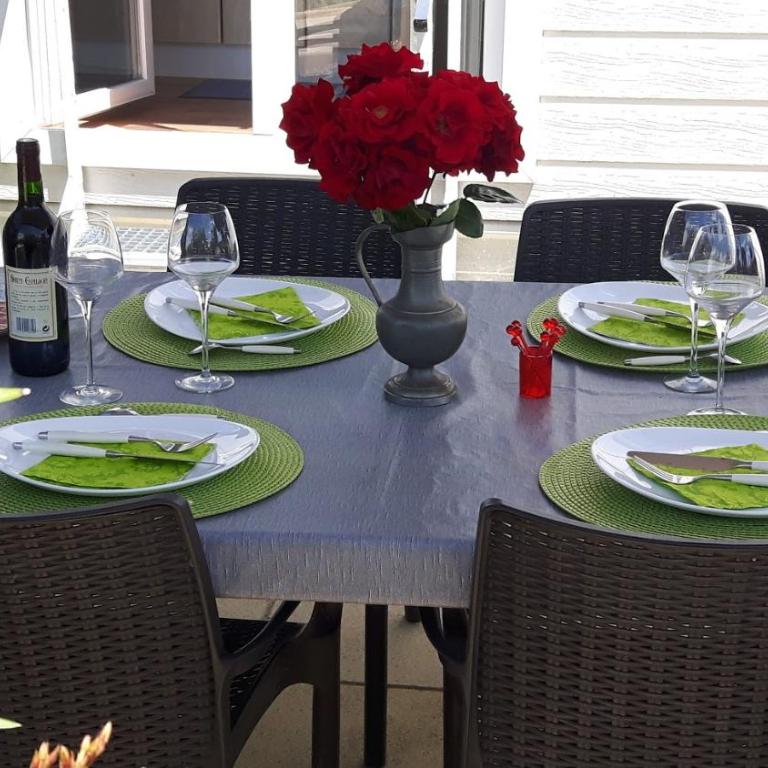 Cathares Holidays - Mobile Home - 1