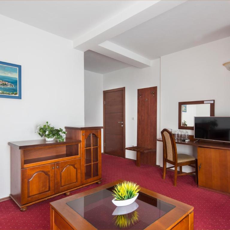 Villa Ljubanovic - Standardni Dvokrevetni Apartman Tipa "Suite" sa Bračnim Krevetom - 2