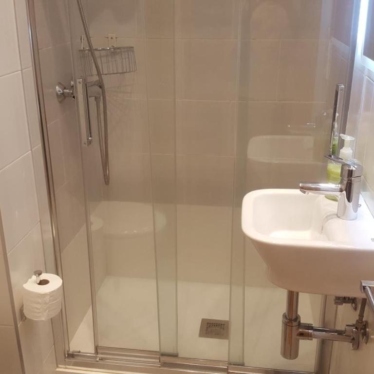 Apartamento Amplio y Central a pie de Playa la Concha - Apartamento con balcón - 21