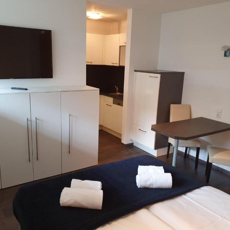 TownVille - Basement Suite 1 - 6