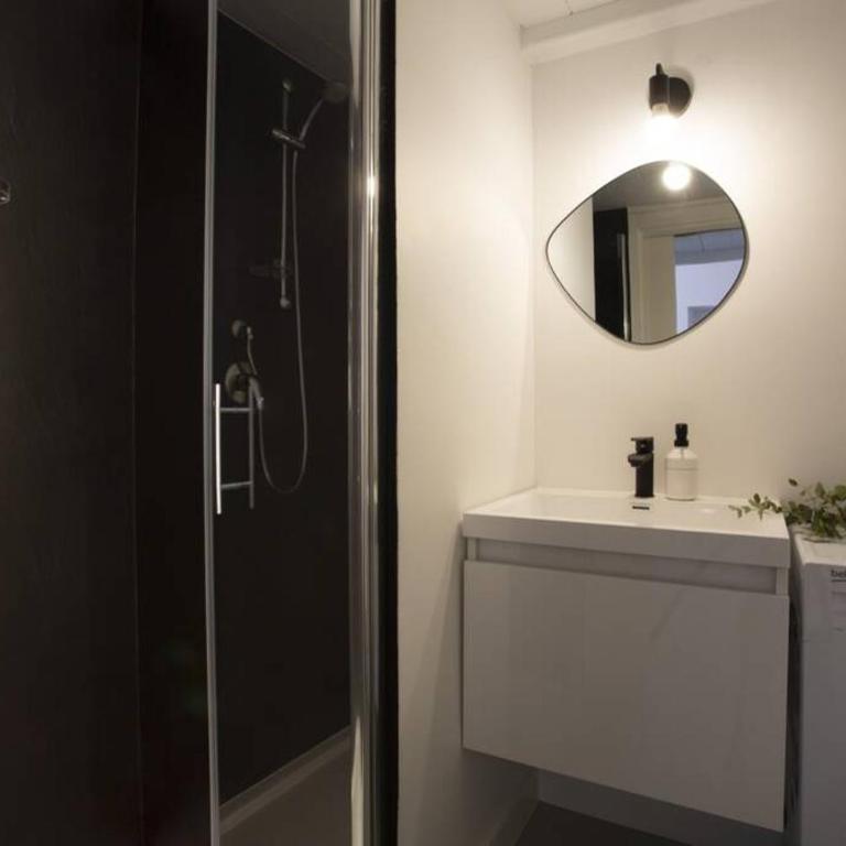 Plage à pied au cœur du vieil Antibes - Appartement - 19