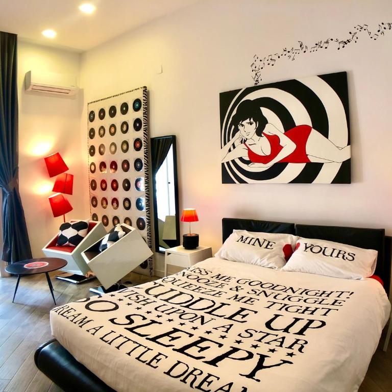 M99 Design Rooms - Camera Matrimoniale Deluxe con Balcone - 3