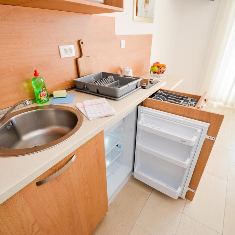 Apartments Ivanović - Apartman s 1 Spavaćom Sobom, Balkonom i Pogledom na More - 7