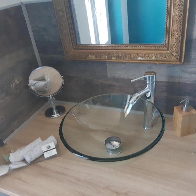 Suite Privée Bed and Breakfast - Double Room - 15