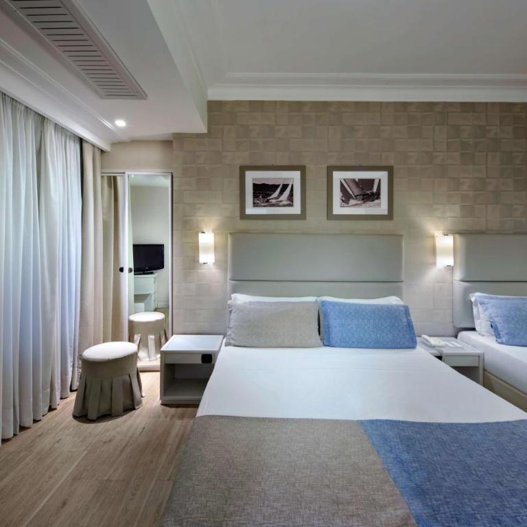 BW Signature Collection Hotel Paradiso - Camera Queen Comfort con Letto Singolo Supplementare - 1