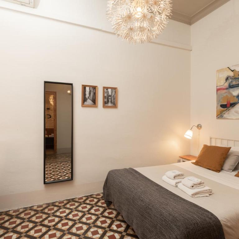 Casa Maca Guest House - Budget Double Room with Shared Bathroom - 2