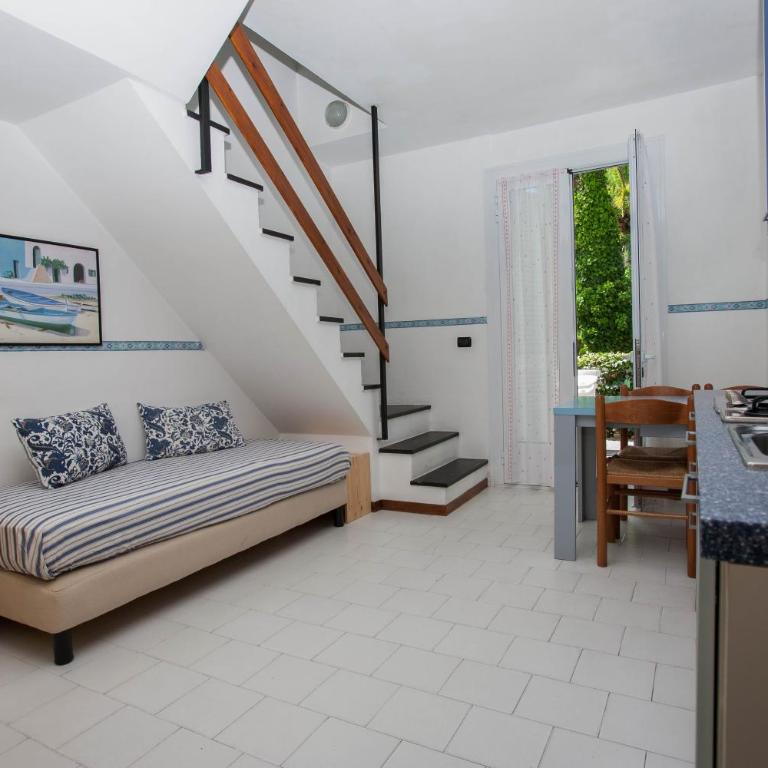 Residence RTA Villa Marina - Appartamentino su 2 Livelli - Dependance - 1