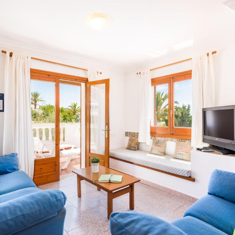 Villa Olivera - Three-Bedroom Villa - 2