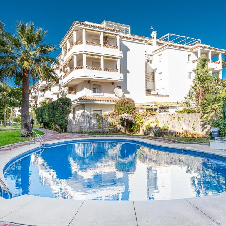 TIMON II, Luxury 3 bedroom Beachside Apartment - Vacation Home - 1