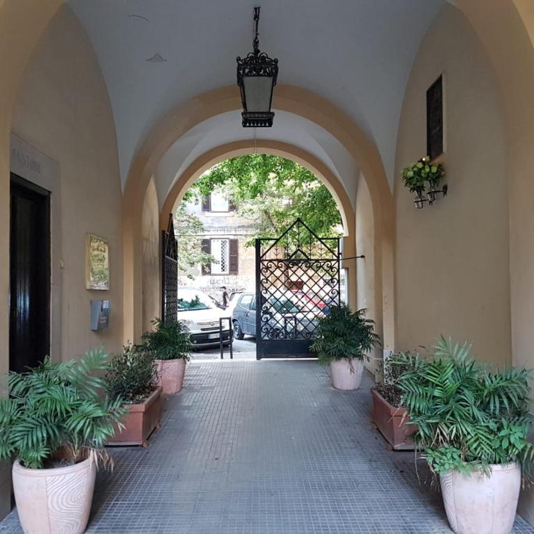 Ave Cesare - Appartamentino su 2 Livelli - 1