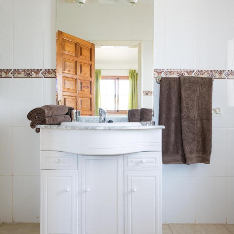CASA AMARILLA sunny holiday home with heated pool - Villa de 3 dormitorios - 20