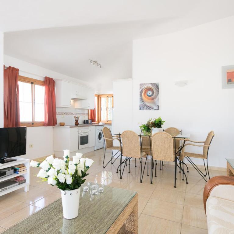 CASA AMARILLA sunny holiday home with heated pool - Villa de 3 dormitorios - 27
