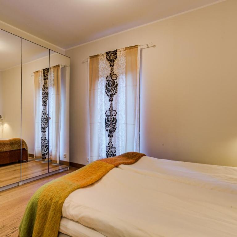 Villa Mont Blanc - Appartamento con 2 Camere da Letto e con Vista Montagna - 1