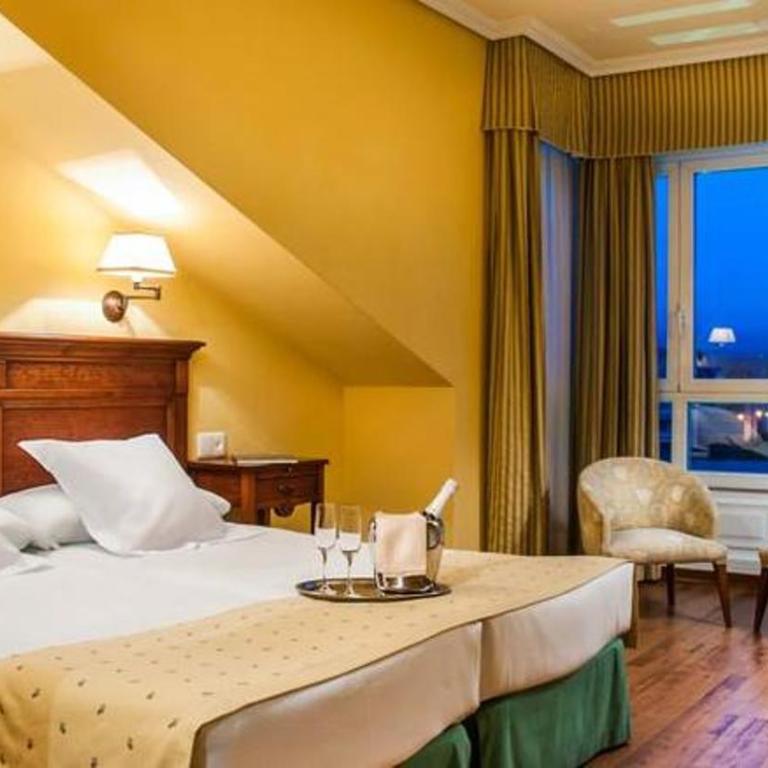 Silken La Hacienda De Don Juan - Double Room with Extra Bed - 1