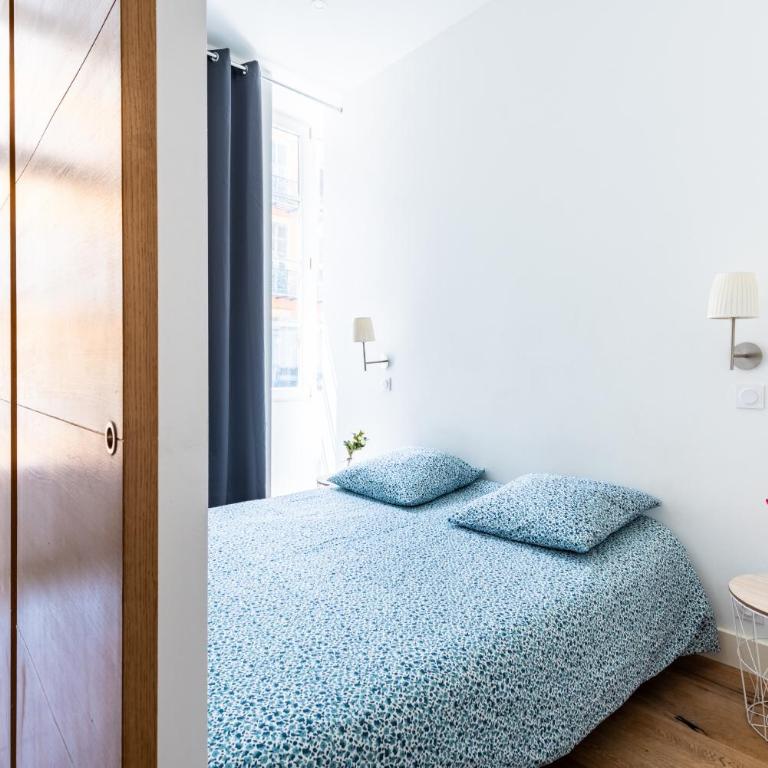 1 CASSINI - Magnifique 2 pièces place Garibaldi - Balcon - Appartement 1 Chambre - 11