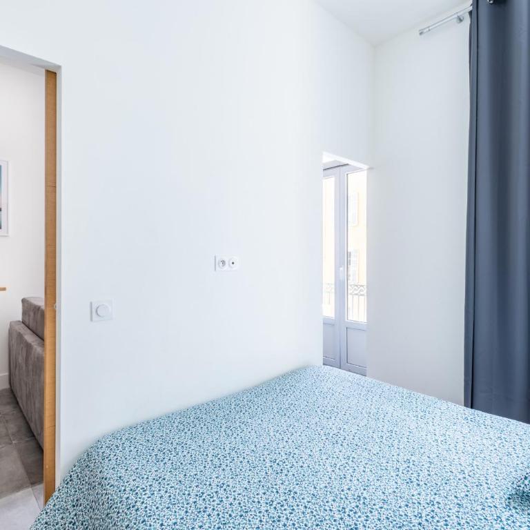 1 CASSINI - Magnifique 2 pièces place Garibaldi - Balcon - Appartement 1 Chambre - 13