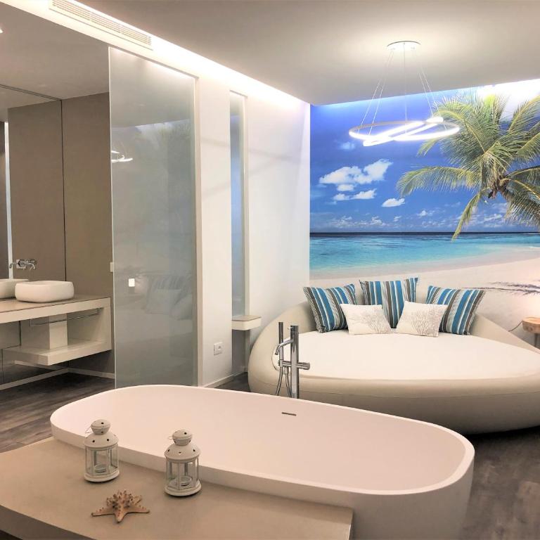 Hotel Liberty Beach - Parking & Beach - Suite Deluxe con Balcone, Vista Mare e Accesso Spiaggia - 11