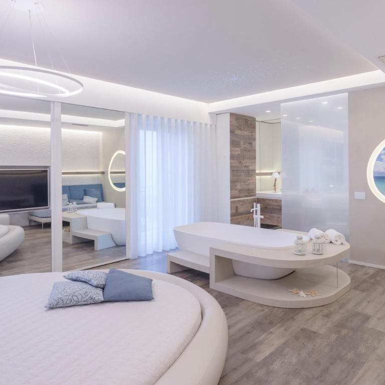 Hotel Liberty Beach - Parking & Beach - Suite Deluxe con Balcone, Vista Mare e Accesso Spiaggia - 8