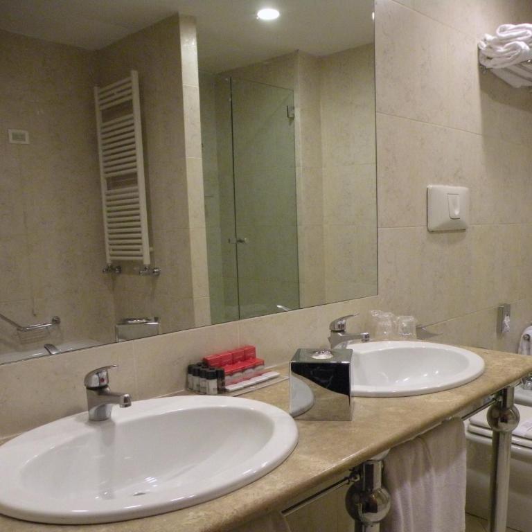 Ramada by Wyndham Naples - Camera Familiare Standard - 2