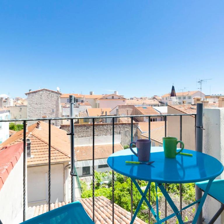Chez Dominique - Studio 2-4pers centre Antibes Fourmilliere 3ème - Appartement - 7