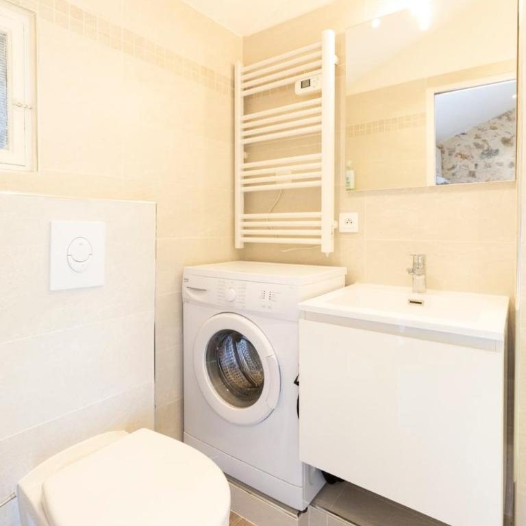 Chez Dominique - Studio 2-4pers centre Antibes Fourmilliere 3ème - Appartement - 9