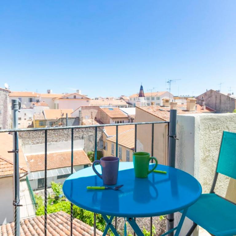 Chez Dominique - Studio 2-4pers centre Antibes Fourmilliere 3ème - Appartement - 14
