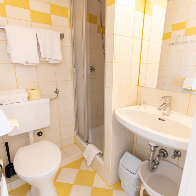 Gästehaus Pension Ria - Standard Doppelzimmer - 5