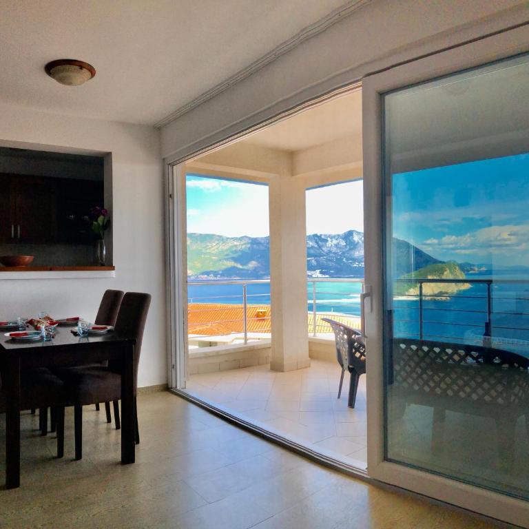 Apartments Violeta - One-Bedroom Apartment with Terrace and Sea View - 28
