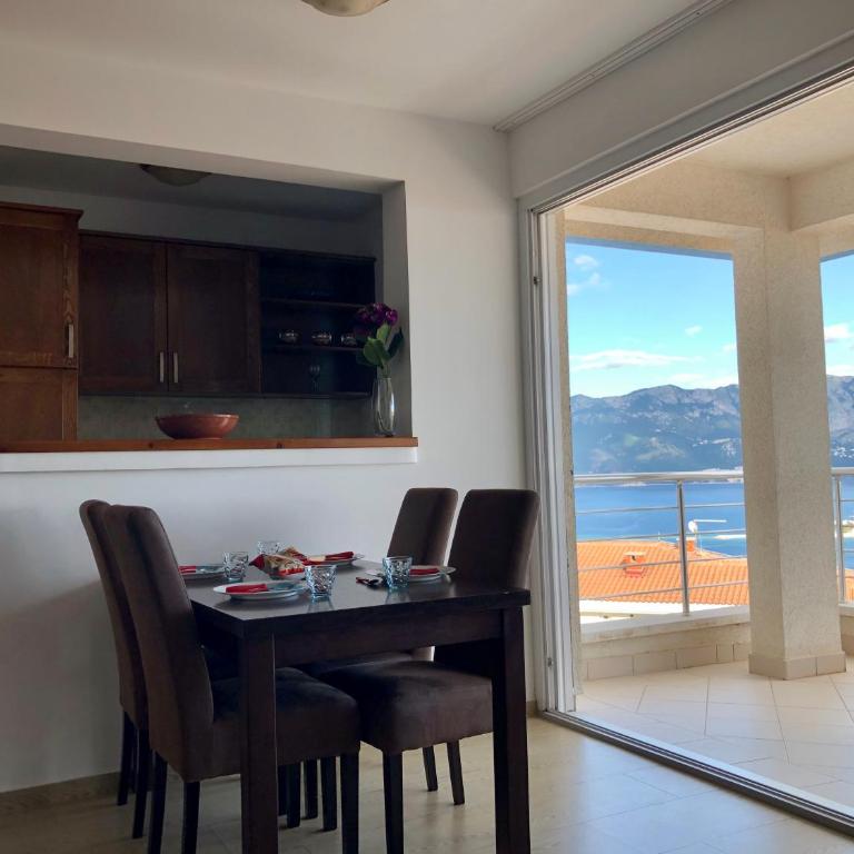 Apartments Violeta - One-Bedroom Apartment with Terrace and Sea View - 12