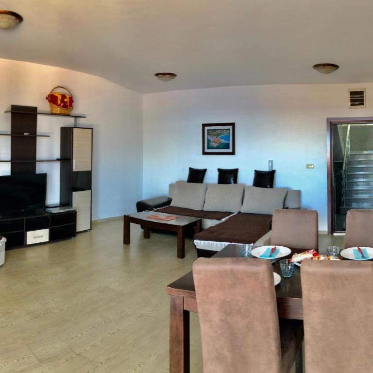 Apartments Violeta - One-Bedroom Apartment with Terrace and Sea View - 11