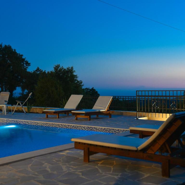 Sunset & Sunrise Villas in Stanisici-Two Villas With Common Pool - Vila sa Sopstvenim Bazenom - 11