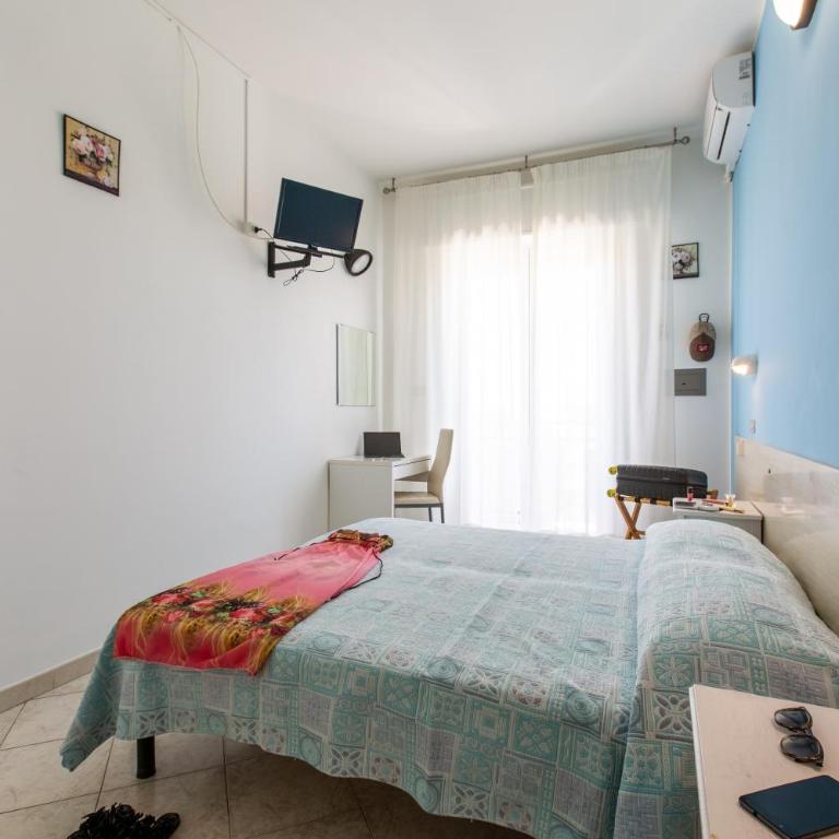 Hotel Sant'Angelo - Camera Matrimoniale/Doppia con Letti Singoli con Balcone - 6