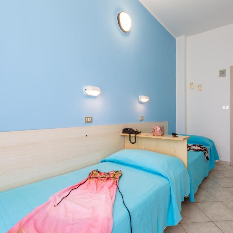 Hotel Sant'Angelo - Camera Singola con Balcone - 11