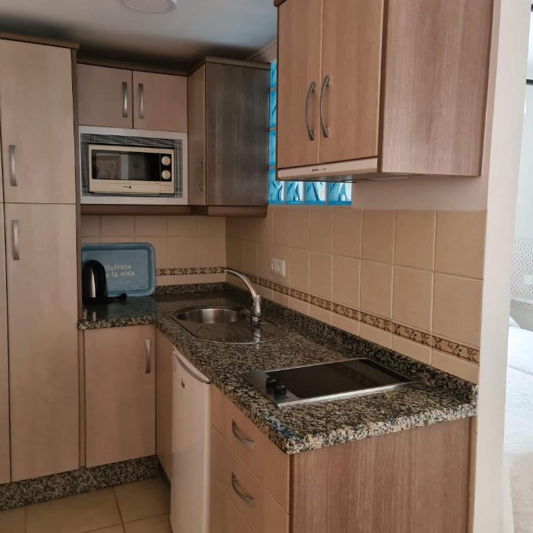 Apartamentos El Barrio - Estudio con terraza - 3
