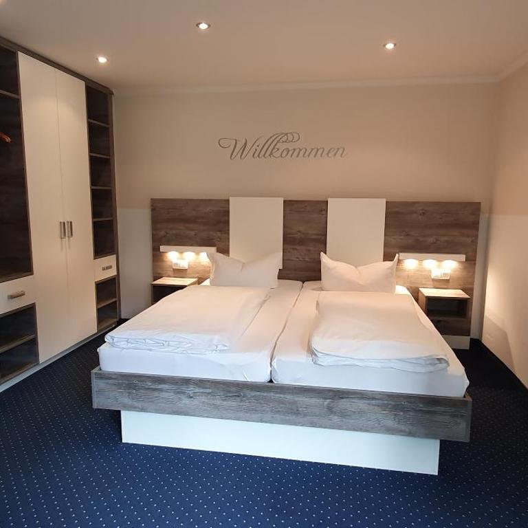 Central Hotel-Apart München - Vierbettzimmer - 3