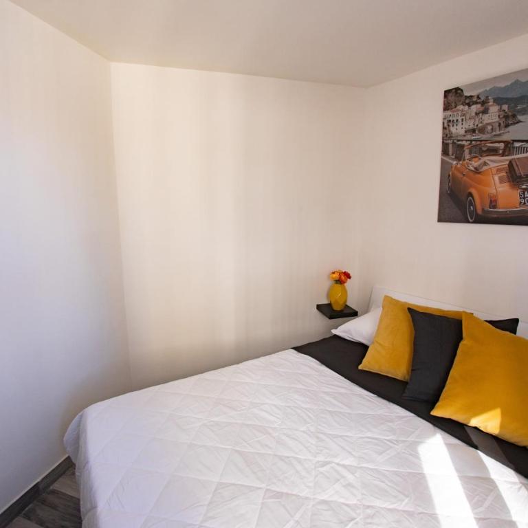 Donna Carmen Casa Vacanze - Appartamento con 3 Camere da Letto - 37