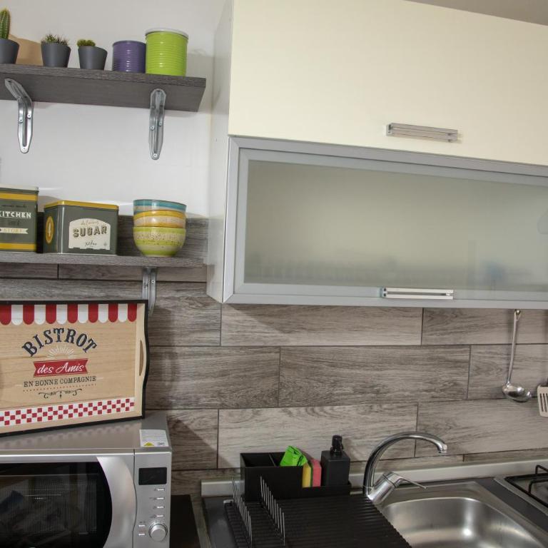 Donna Carmen Casa Vacanze - Appartamento con 3 Camere da Letto - 45