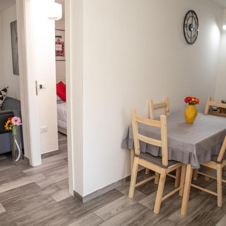 Donna Carmen Casa Vacanze - Appartamento con 3 Camere da Letto - 46