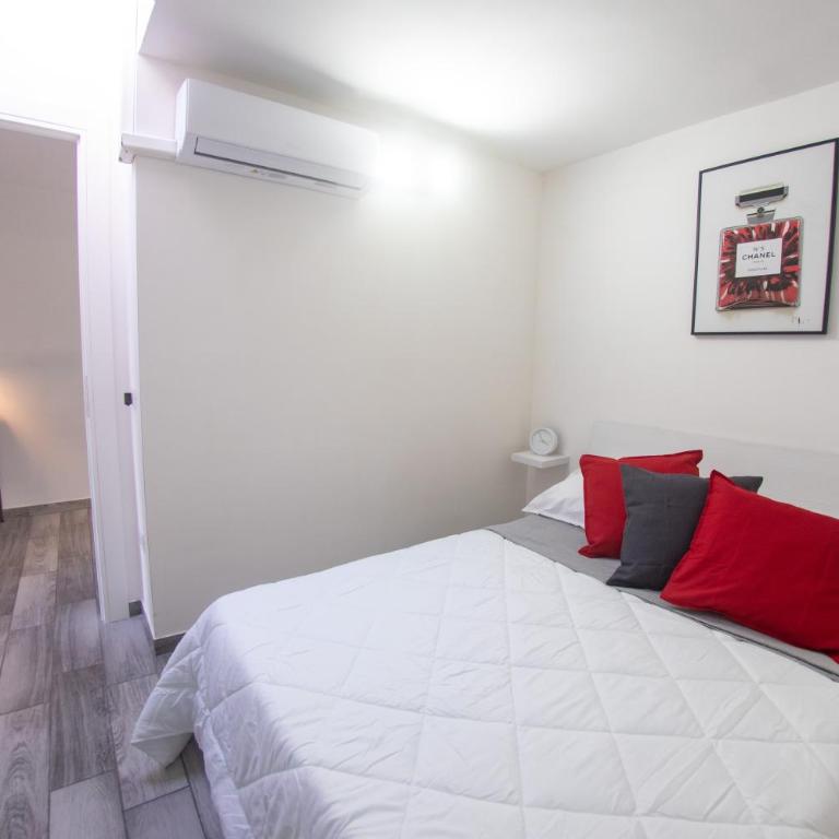 Donna Carmen Casa Vacanze - Appartamento con 3 Camere da Letto - 50