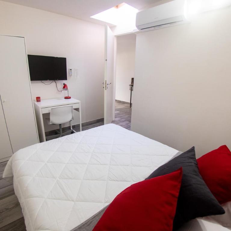 Donna Carmen Casa Vacanze - Appartamento con 3 Camere da Letto - 52