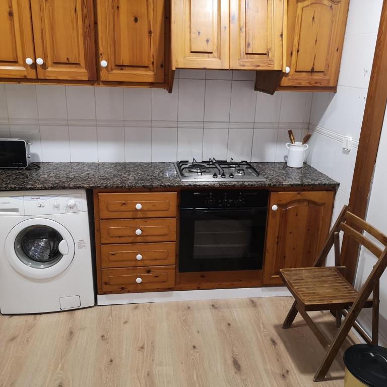 Casa Serral - Three-Bedroom Townhouse - 23