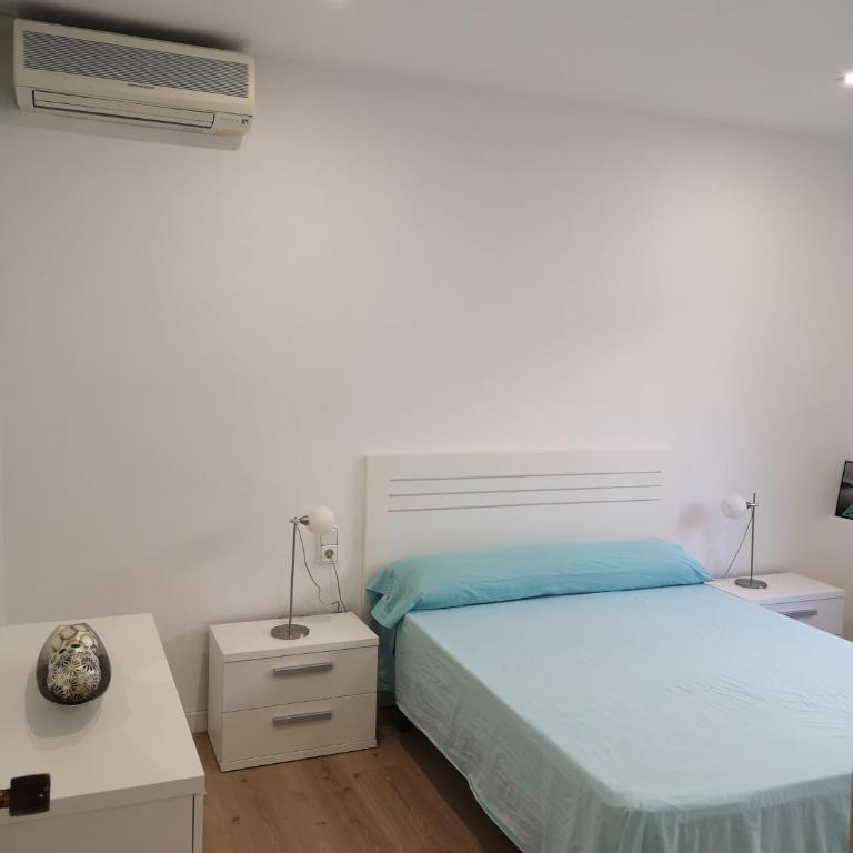 Casa Serral - Three-Bedroom Townhouse - 17