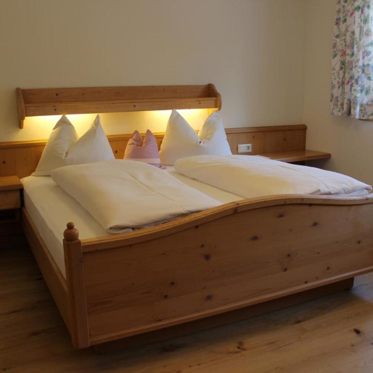 Landhotel Hochlackenhof - Standard Double Room - 3