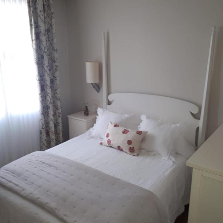 Habitación con baño individual - Double Room with Balcony - 2