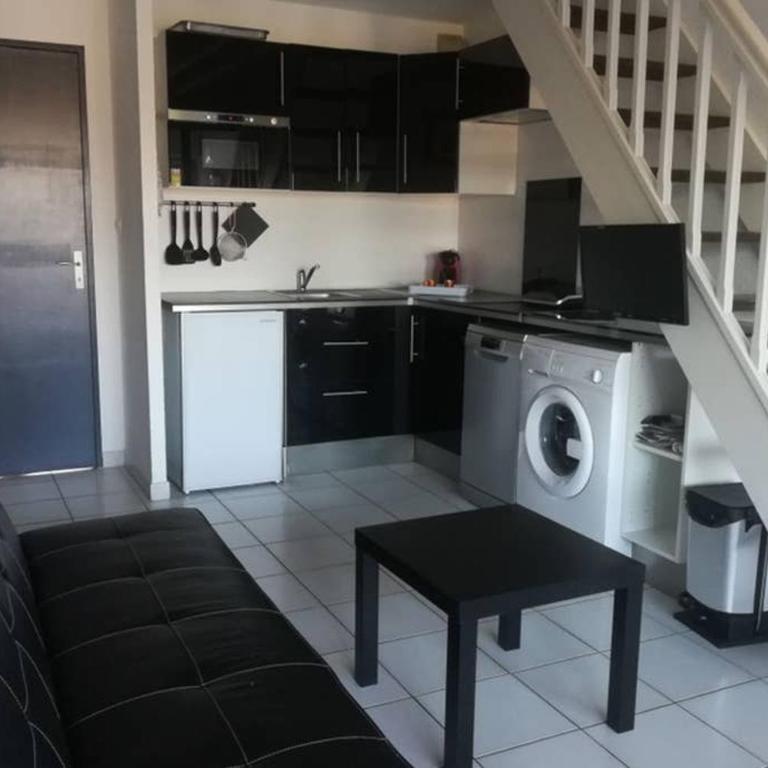 2 chambres, Résidence avec Piscine, 100 mètres de la mer - Appartement 2 Chambres - 6