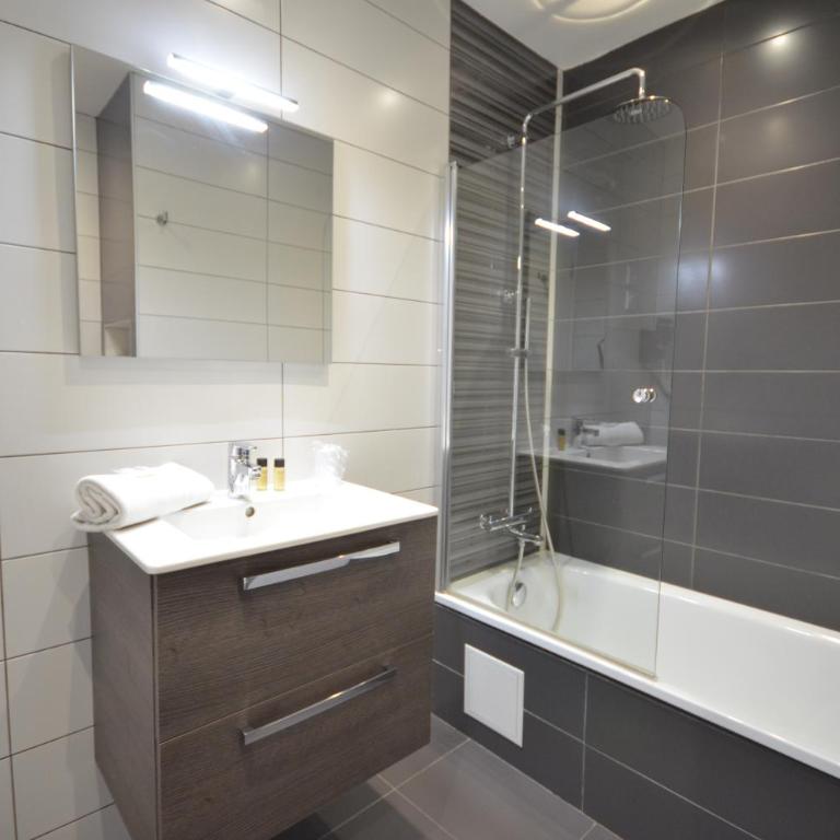 Hôtel Edelweiss - Chambre Triple avec Balcon - 4